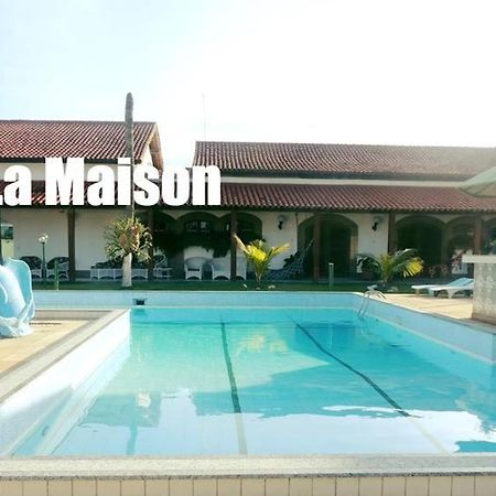 Pousada La Maison イグアバ・グランデ エクステリア 写真